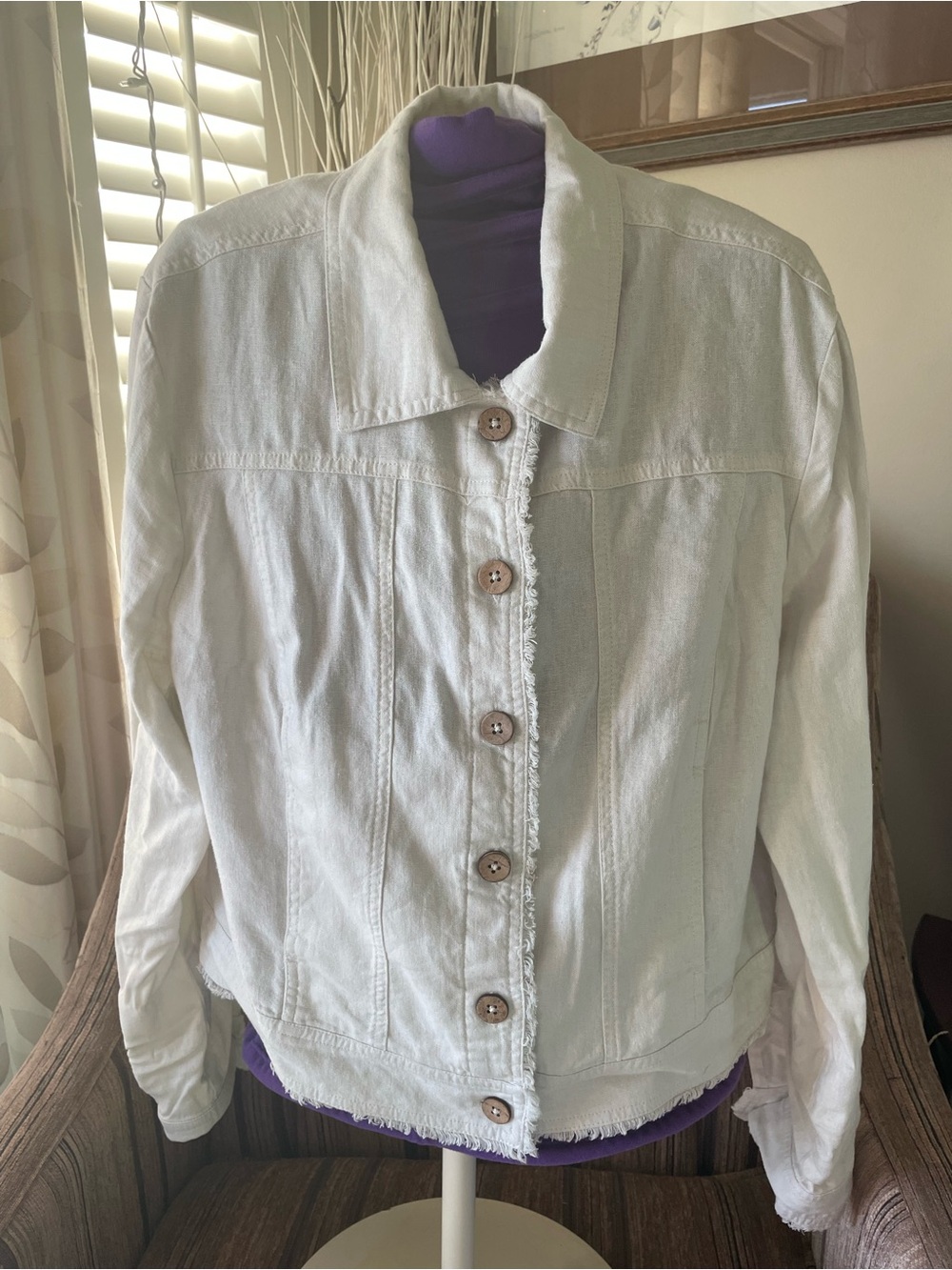 CHARLIE B Off White Button-Front Denim Jacket